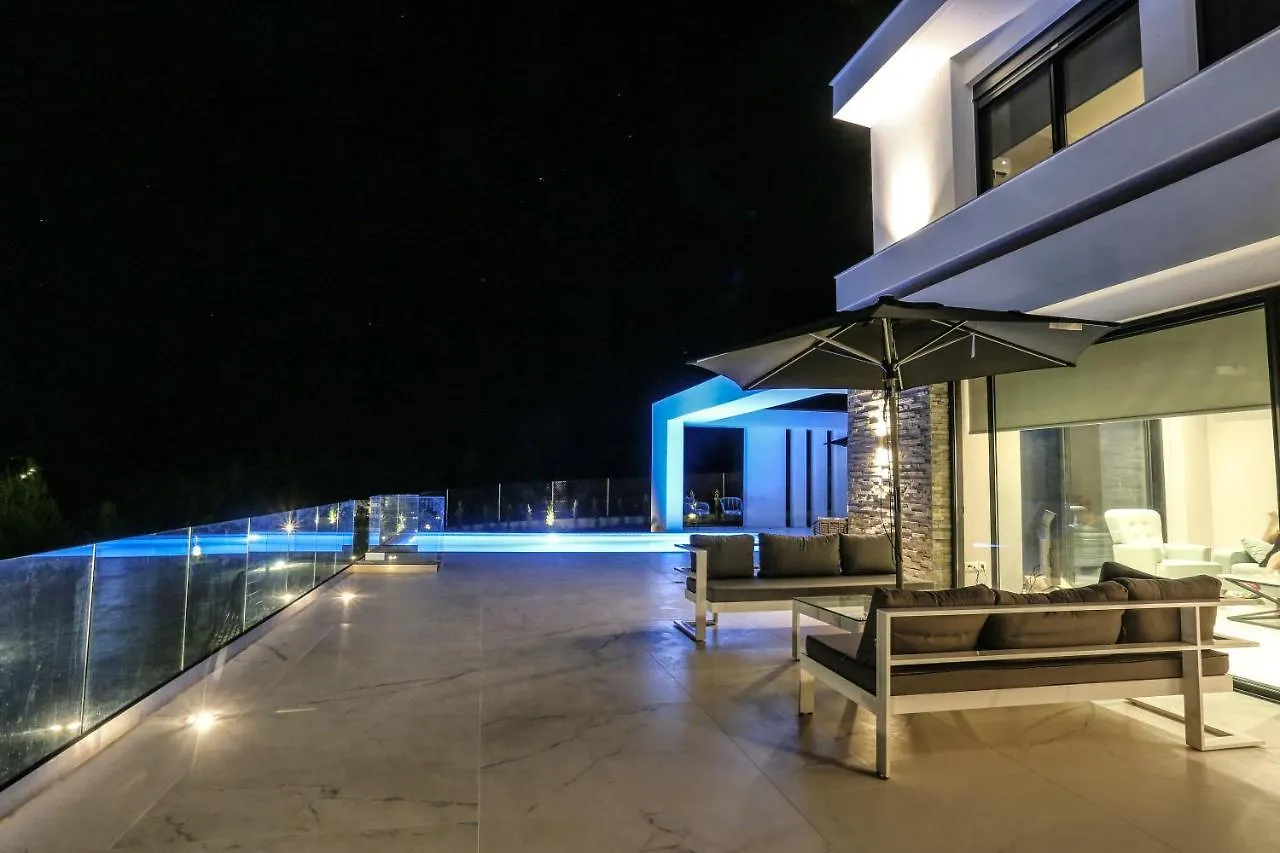 Villas Les Blancs 2 - Private Pool, 5 Bdrms, Panoramic View Hanioti 0*,