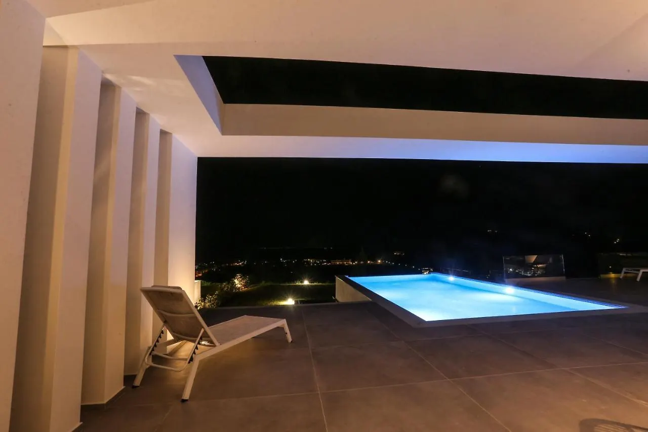 Villas Les Blancs 2 - Private Pool, 5 Bdrms, Panoramic View Hanioti