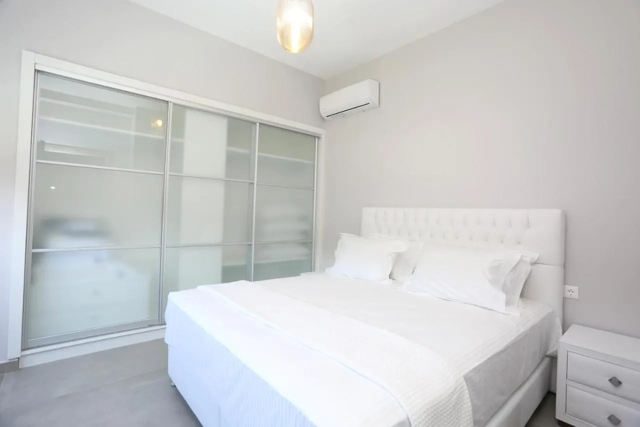 Villas Les Blancs 2 - Private Pool, 5 Bdrms, Panoramic View Hanioti Greece