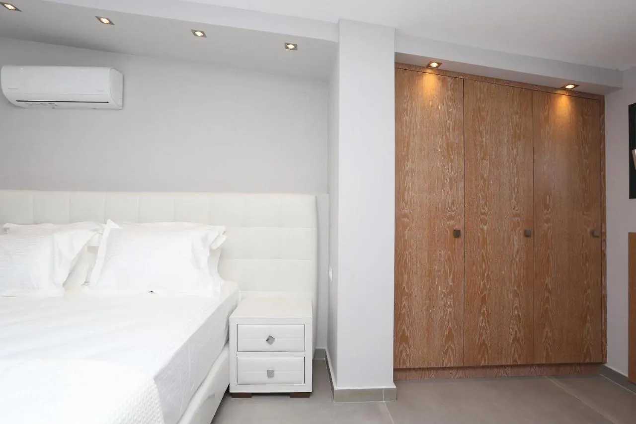 Villas Les Blancs 2 - Private Pool, 5 Bdrms, Panoramic View Chaniotis