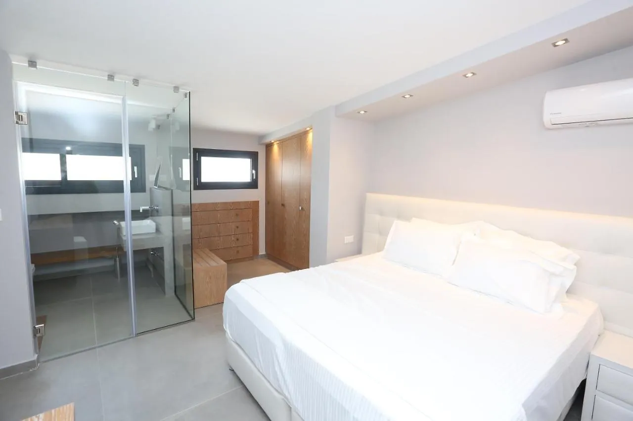Villas Les Blancs 2 - Private Pool, 5 Bdrms, Panoramic View Chaniotis