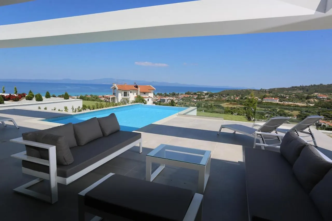 Villas Les Blancs 2 - Private Pool, 5 Bdrms, Panoramic View Hanioti 0*,  Grecia